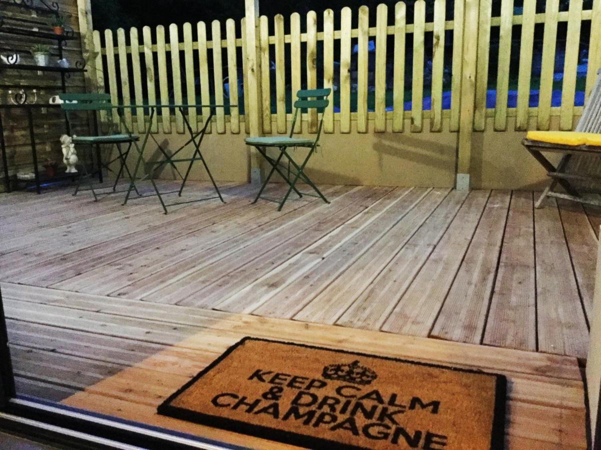Les Dames-Jeannes Bed & Breakfast Chavot-Courcourt Dış mekan fotoğraf
