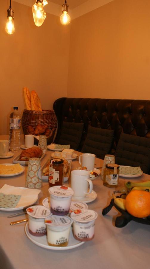 Les Dames-Jeannes Bed & Breakfast Chavot-Courcourt Dış mekan fotoğraf